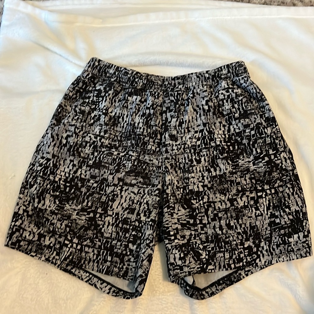 Mens Lululemon shorts 7” inseam